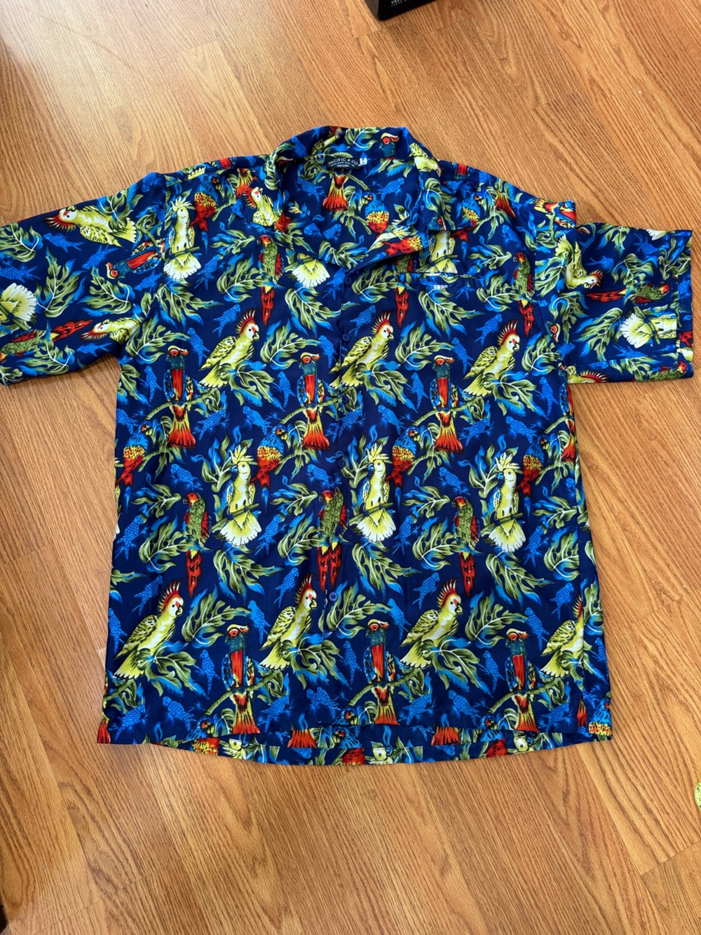 Tropical Parrot Short-Sleeve Button-Down Shirt in Blue
